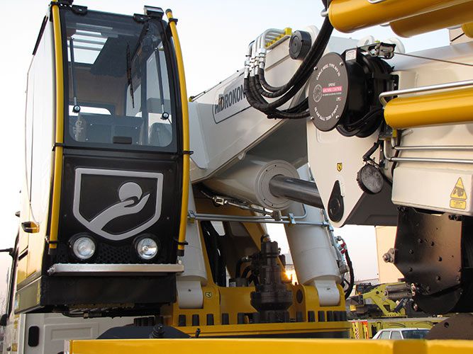 Mobile crane Hidrokon HK 90 L6
