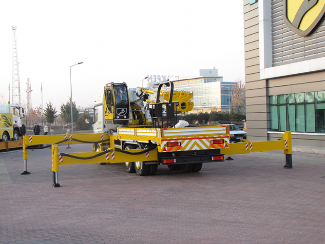 Mobile crane Hidrokon HK 90 L6
