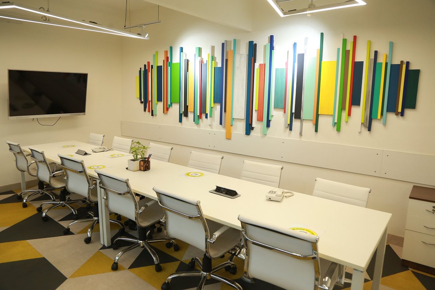 Coworking Space in Noida. Find Best Space near Metro Station.
